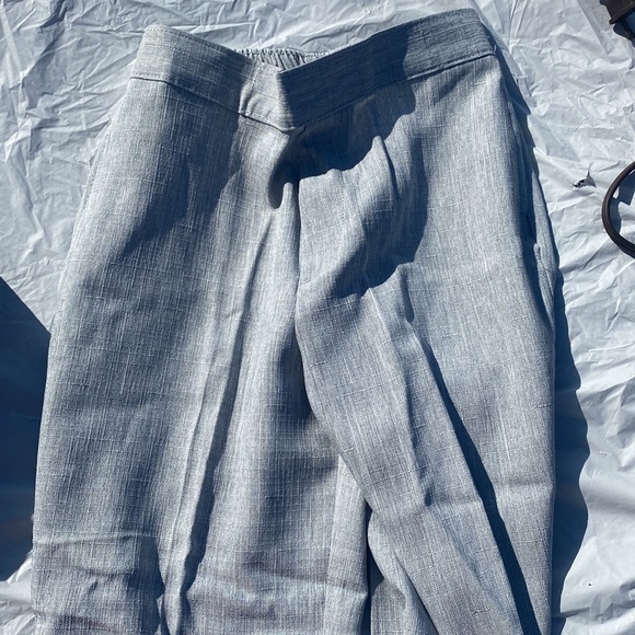 Boys suit - Picture 4 of 6